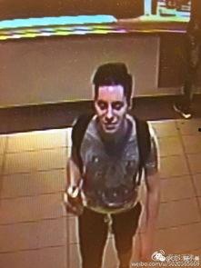 网友爆料外国人视频,揭秘背后惊人真相！